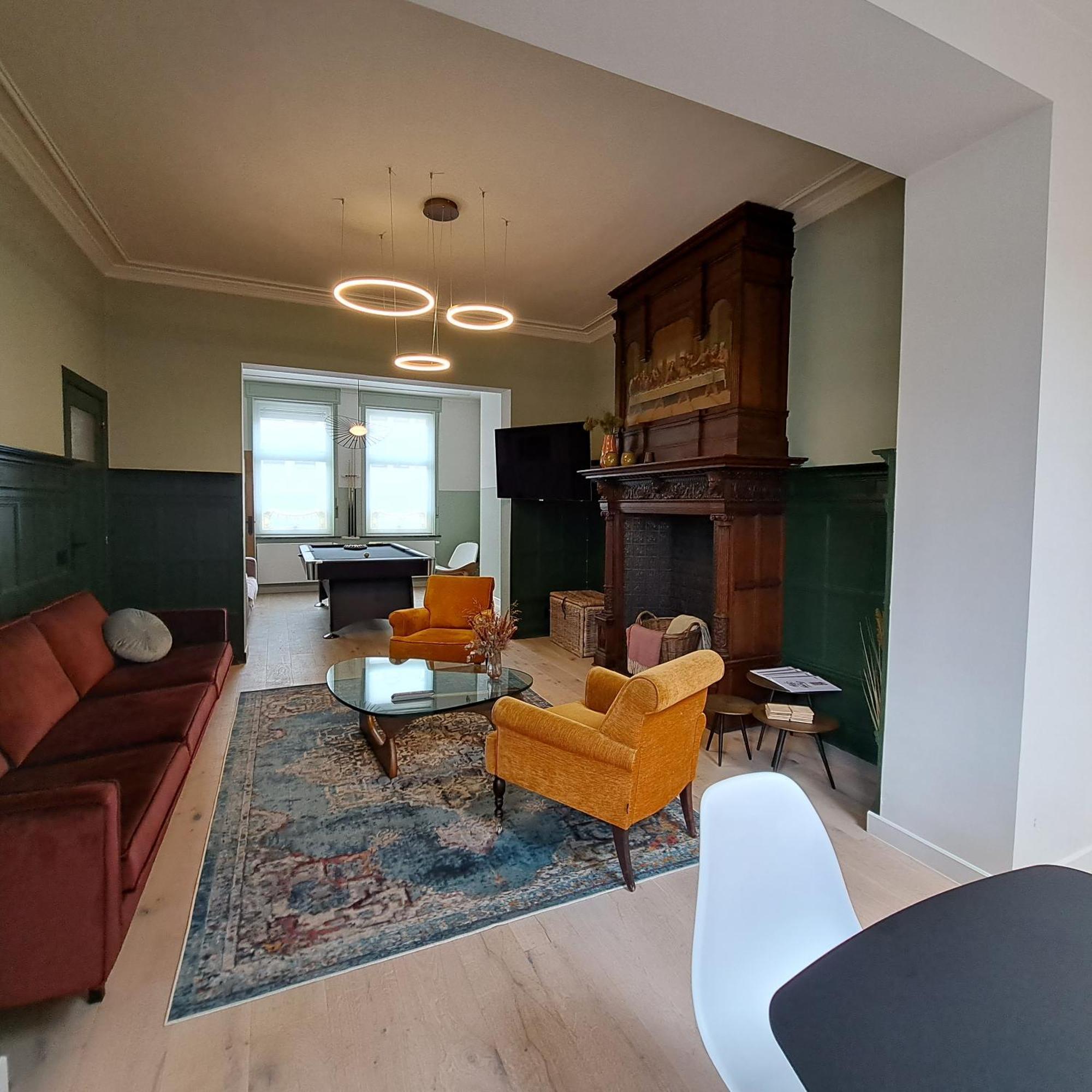 Villa Cezar - Big House At The Center Of Bruges - Free Parking Room photo
